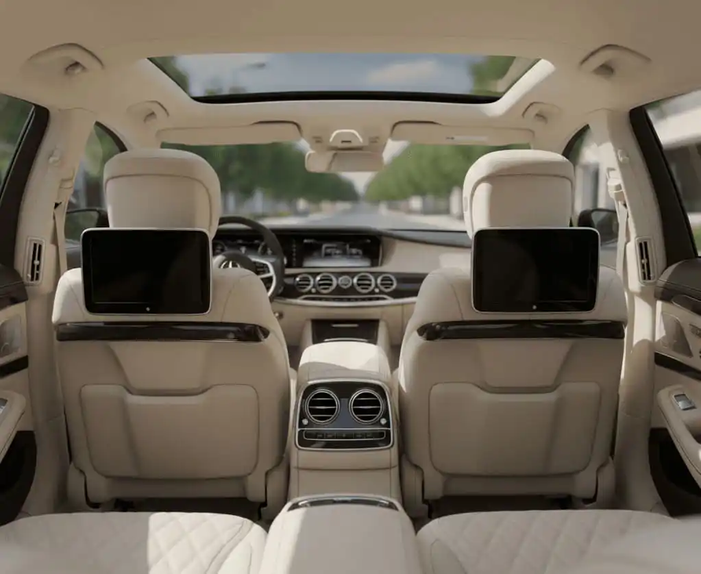 interieur d'une class S avec chauffeur